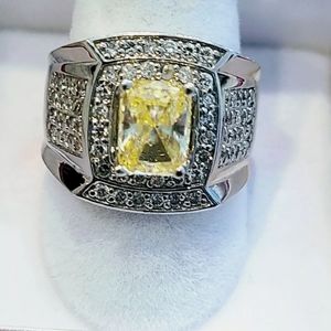 18k Solid 8.8G WG diamonds ring w/4 ct Yellow Sap